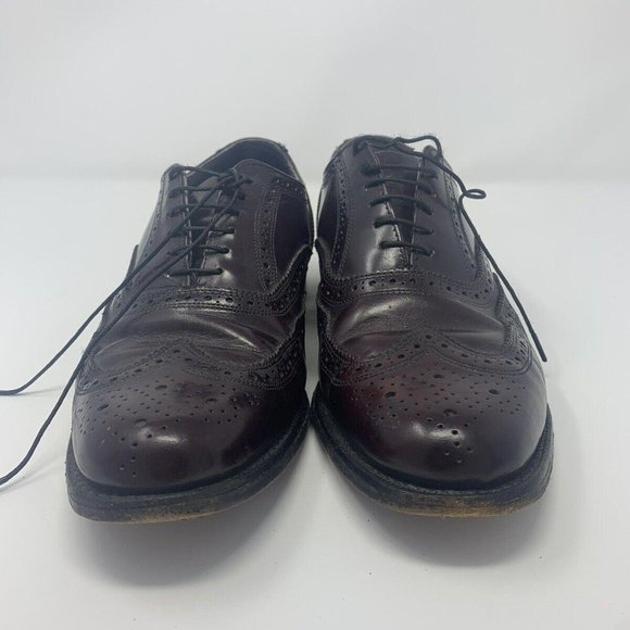 VINTAGE BRITISH WALKERS MENS 9.5 LEATHER CUSTOM WINGTIP OXFORD SHOES main image 4